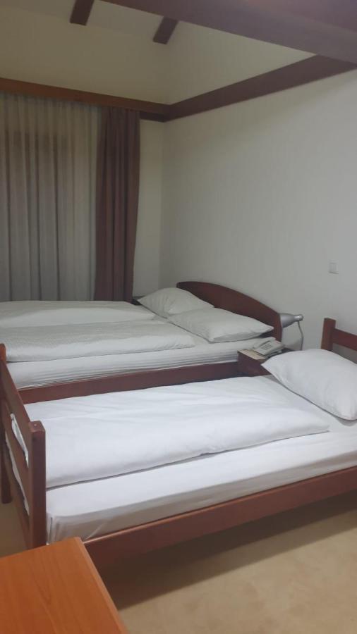 Hotel Knez Kupres Kültér fotó