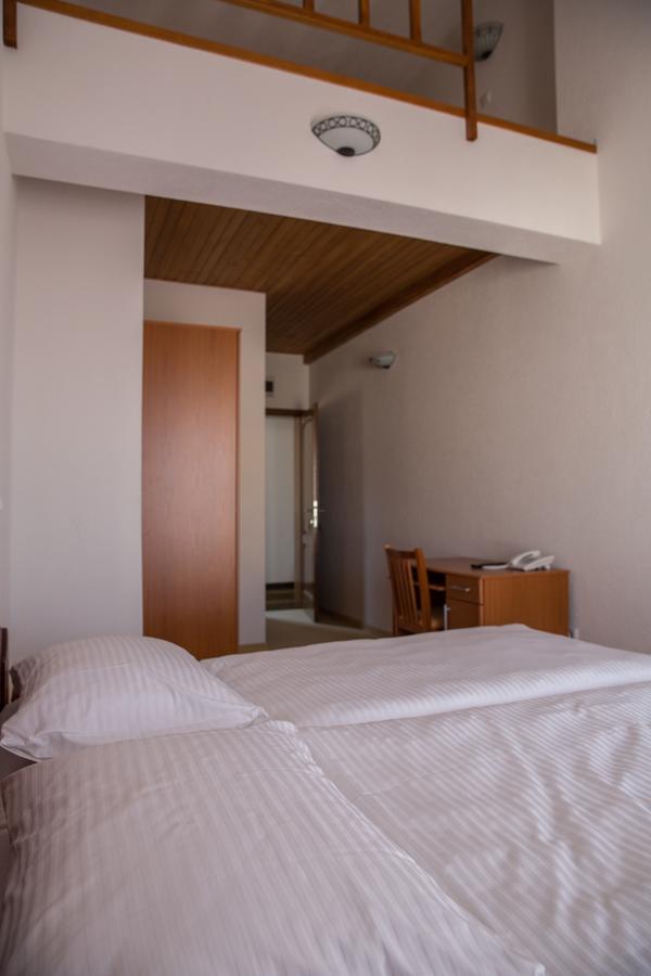 Hotel Knez Kupres Kültér fotó
