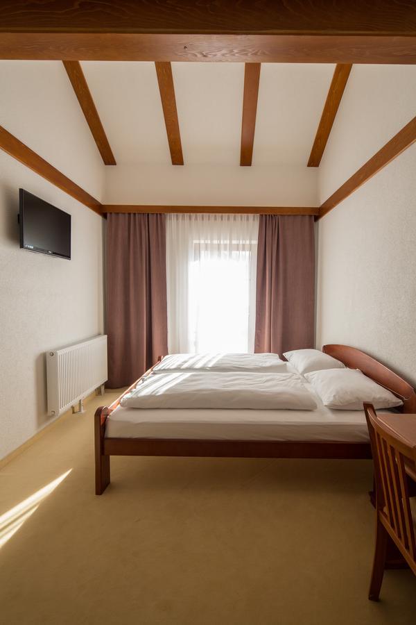 Hotel Knez Kupres Kültér fotó