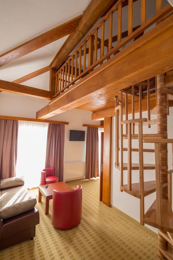Hotel Knez Kupres Kültér fotó